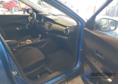 2022 Nissan Kicks Sv Xtronic Cvt из США, поврежденный, VIN 3N1CP5CV6NL480975